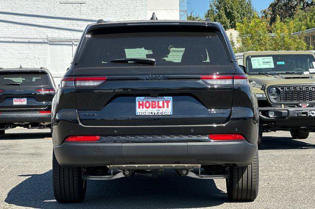 new 2025 Jeep Grand Cherokee car, priced at $42,970