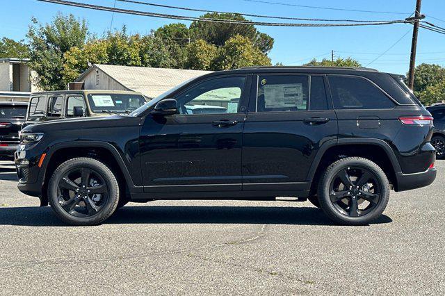 new 2025 Jeep Grand Cherokee car, priced at $42,970