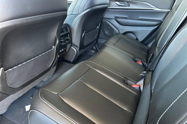 new 2025 Jeep Grand Cherokee car, priced at $42,970