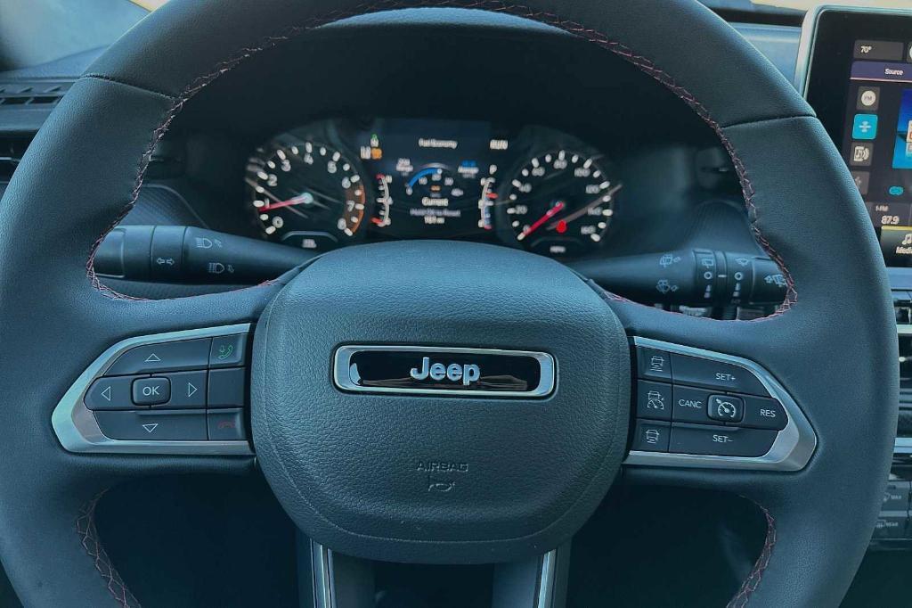 new 2023 Jeep Compass car, priced at $35,901