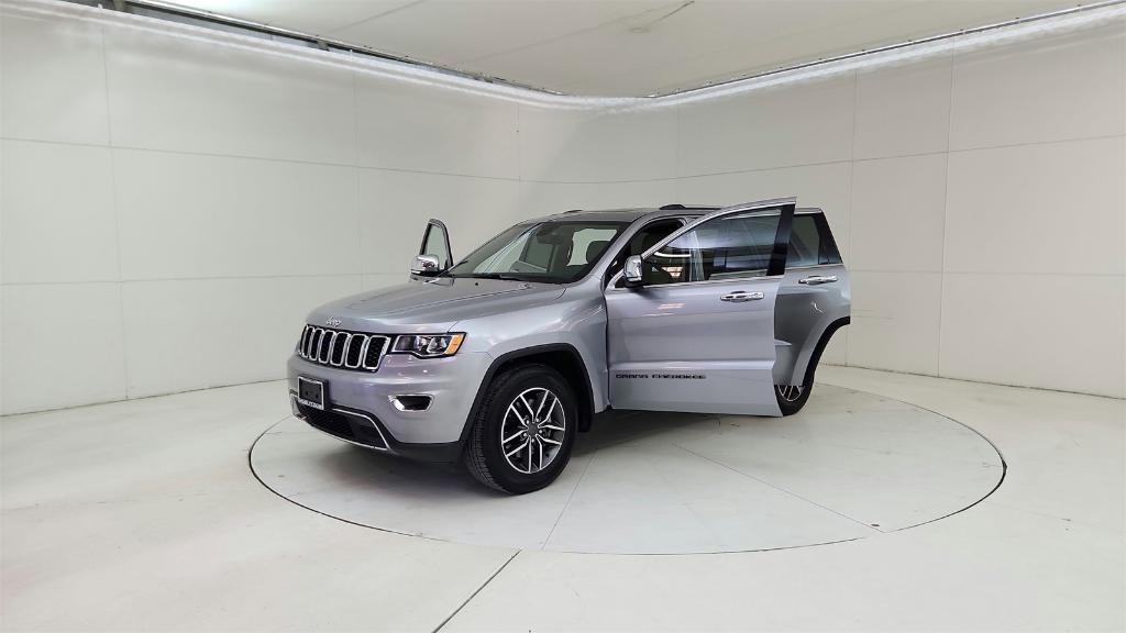 used 2021 Jeep Grand Cherokee car, priced at $24,996