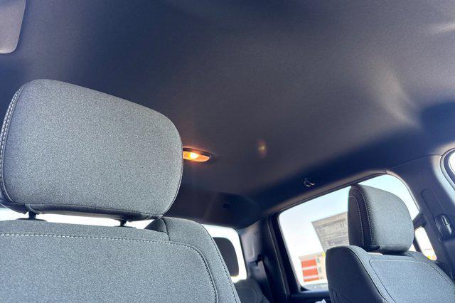 new 2025 Ram 1500 car, priced at $41,670