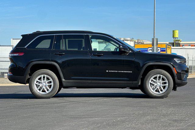 new 2025 Jeep Grand Cherokee car, priced at $35,425