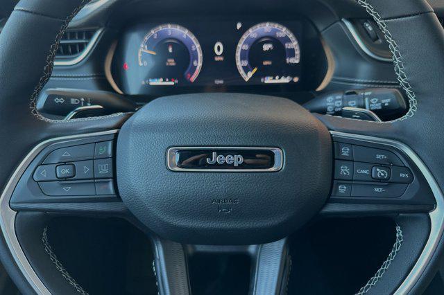 new 2025 Jeep Grand Cherokee car, priced at $37,935