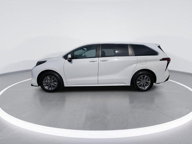used 2022 Toyota Sienna car, priced at $32,888