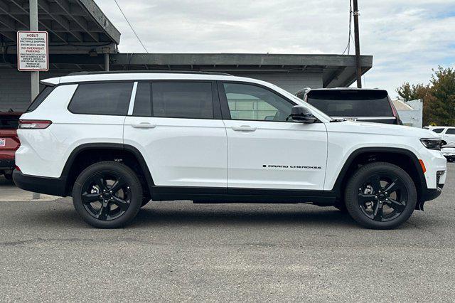new 2025 Jeep Grand Cherokee L car, priced at $54,165