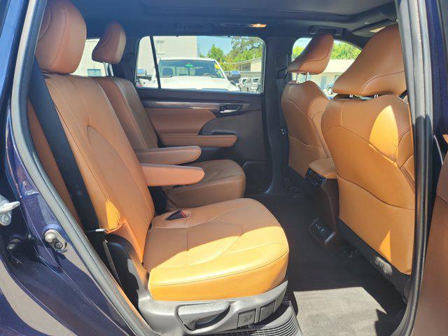 used 2022 Toyota Highlander Hybrid car, priced at $46,448