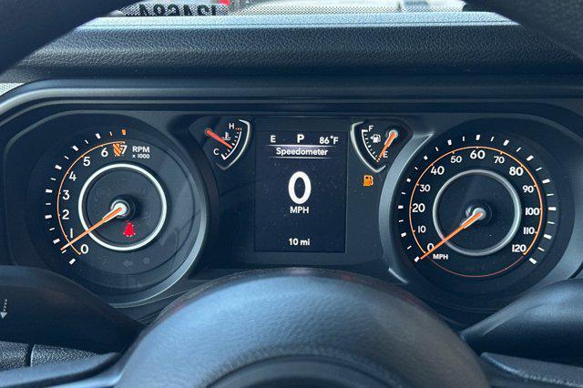 new 2025 Jeep Gladiator car, priced at $42,980