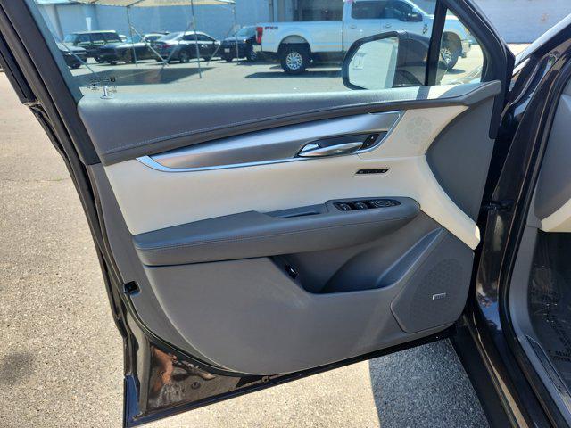 used 2018 Cadillac XT5 car, priced at $17,477