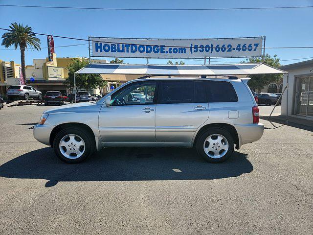 used 2006 Toyota Highlander car, priced at $9,998