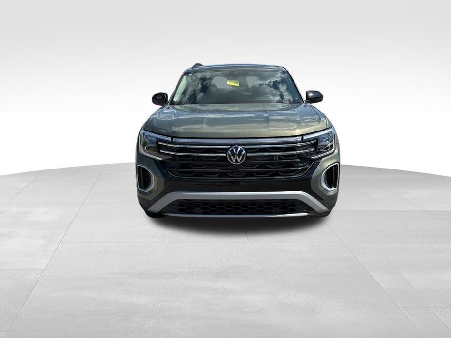 new 2024 Volkswagen Atlas car, priced at $47,657