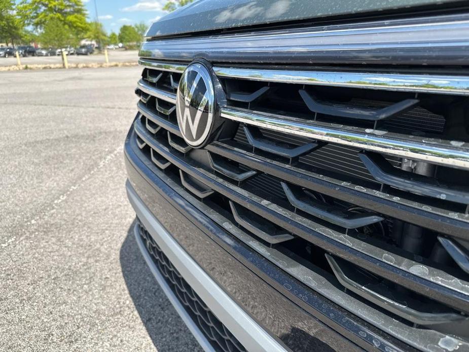 new 2024 Volkswagen Atlas car, priced at $47,657