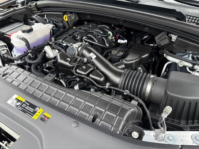 new 2025 Jeep Grand Cherokee car, priced at $46,260