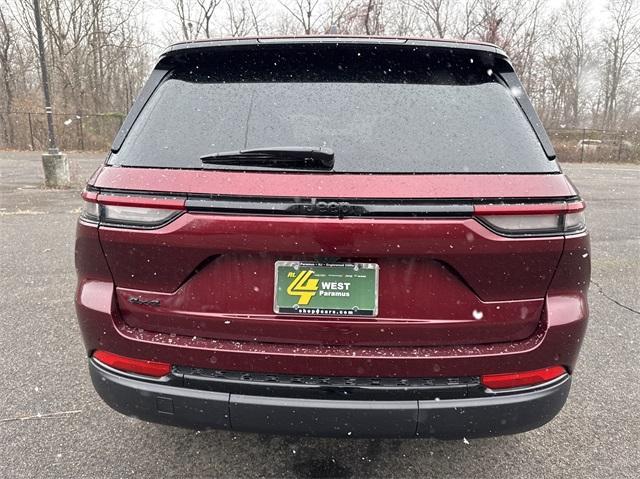 new 2025 Jeep Grand Cherokee car, priced at $46,479