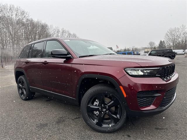 new 2025 Jeep Grand Cherokee car, priced at $48,175