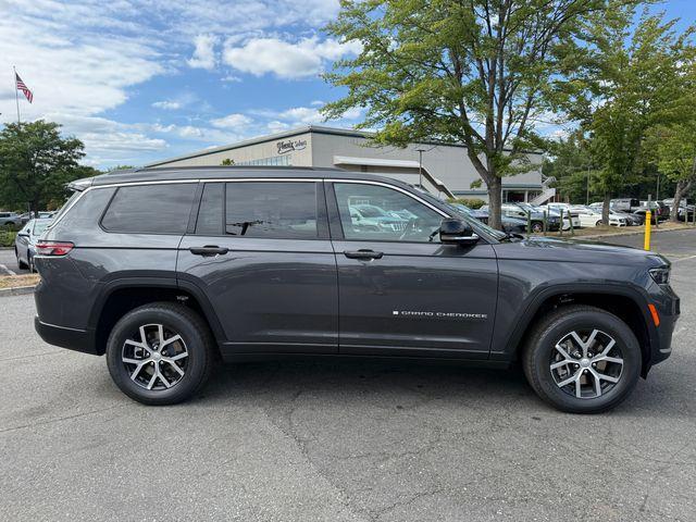 new 2025 Jeep Grand Cherokee L car, priced at $50,303