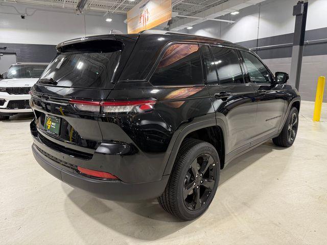 new 2025 Jeep Grand Cherokee car, priced at $48,375