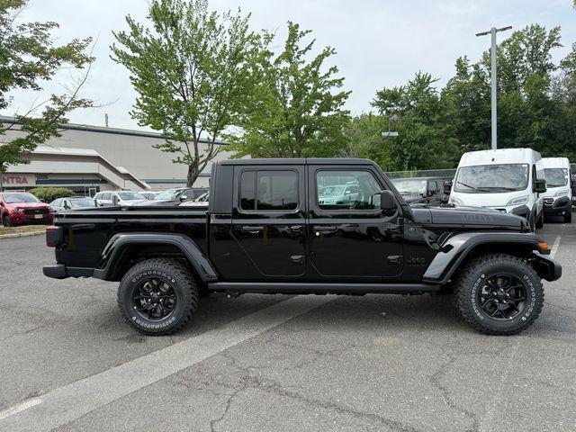 new 2025 Jeep Gladiator car, priced at $49,827