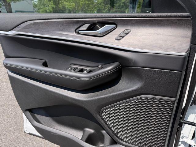 new 2025 Jeep Grand Cherokee L car, priced at $50,712
