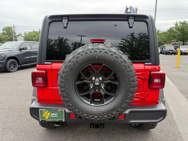 new 2025 Jeep Wrangler car, priced at $45,372