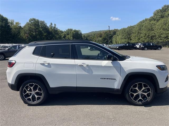 new 2024 Jeep Compass car, priced at $33,644