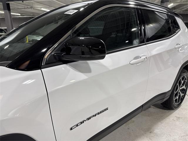 new 2025 Jeep Compass car, priced at $34,615