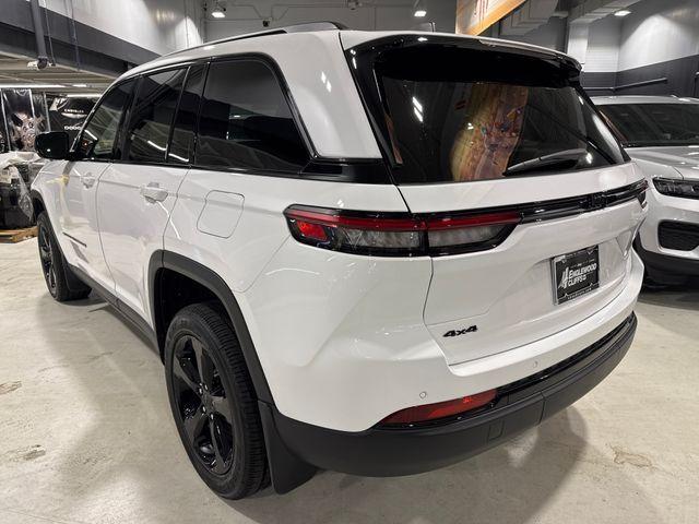 new 2025 Jeep Grand Cherokee car, priced at $43,955