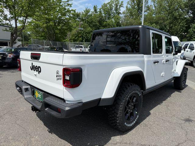 new 2025 Jeep Gladiator car, priced at $49,232