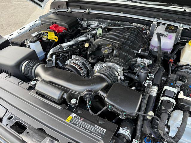 new 2025 Jeep Gladiator car, priced at $49,232