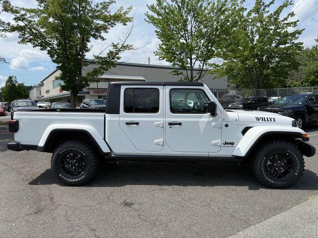 new 2025 Jeep Gladiator car, priced at $49,232
