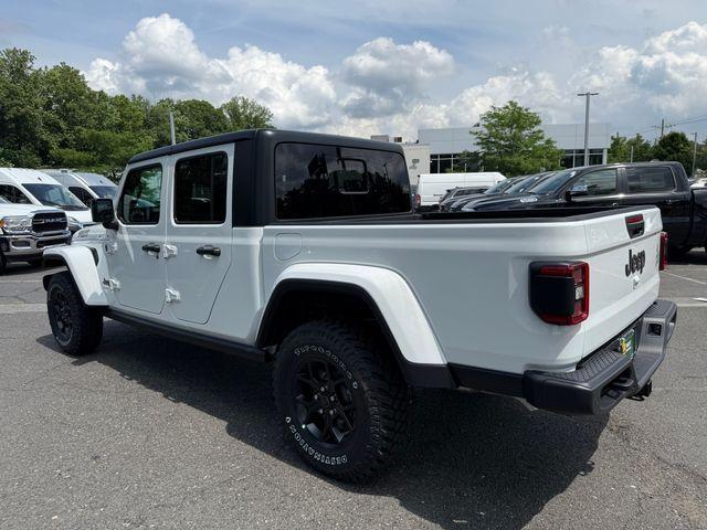 new 2025 Jeep Gladiator car, priced at $49,232