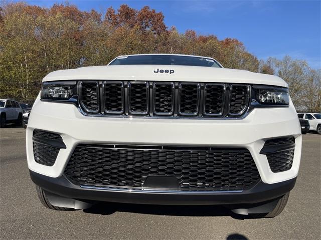 new 2024 Jeep Grand Cherokee car, priced at $40,641