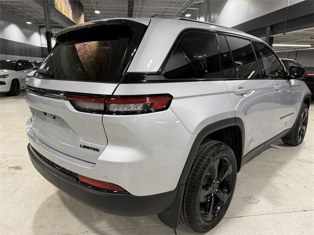 new 2025 Jeep Grand Cherokee car, priced at $47,557