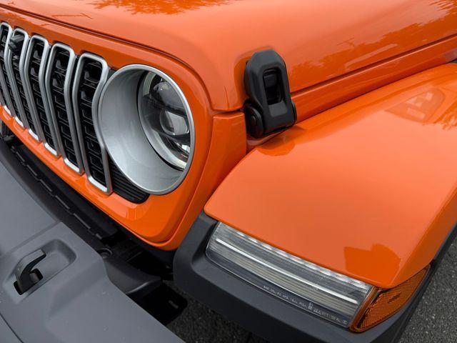 new 2025 Jeep Wrangler car, priced at $55,722