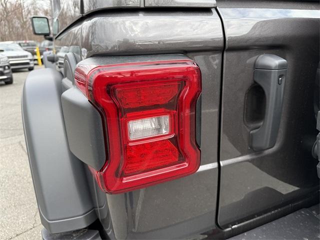 new 2025 Jeep Wrangler car, priced at $60,143