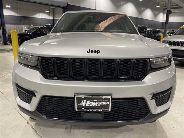 new 2024 Jeep Grand Cherokee car, priced at $58,810
