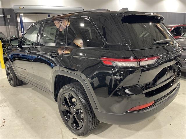 new 2024 Jeep Grand Cherokee car, priced at $48,175