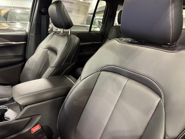 new 2025 Jeep Grand Cherokee car, priced at $51,964