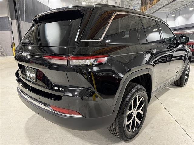 new 2025 Jeep Grand Cherokee car, priced at $43,421