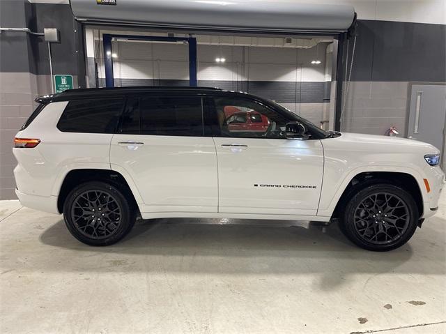 new 2025 Jeep Grand Cherokee L car, priced at $66,980