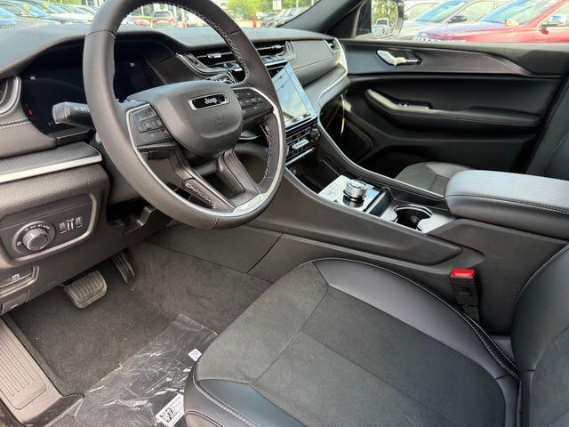 new 2025 Jeep Grand Cherokee L car, priced at $46,300