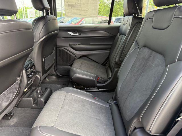 new 2025 Jeep Grand Cherokee L car, priced at $46,300