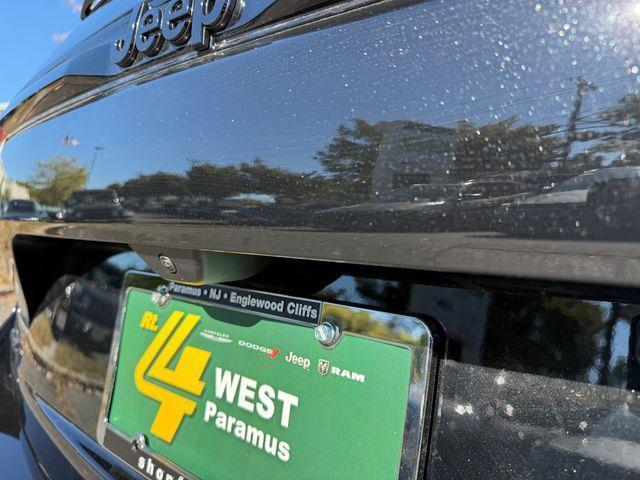 new 2025 Jeep Grand Cherokee car, priced at $45,050