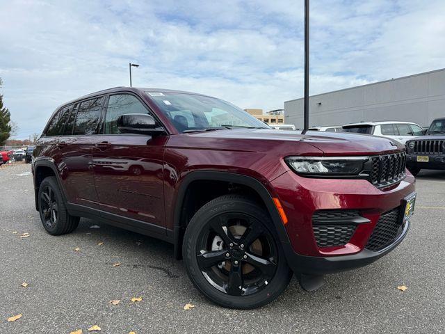new 2025 Jeep Grand Cherokee car, priced at $43,436