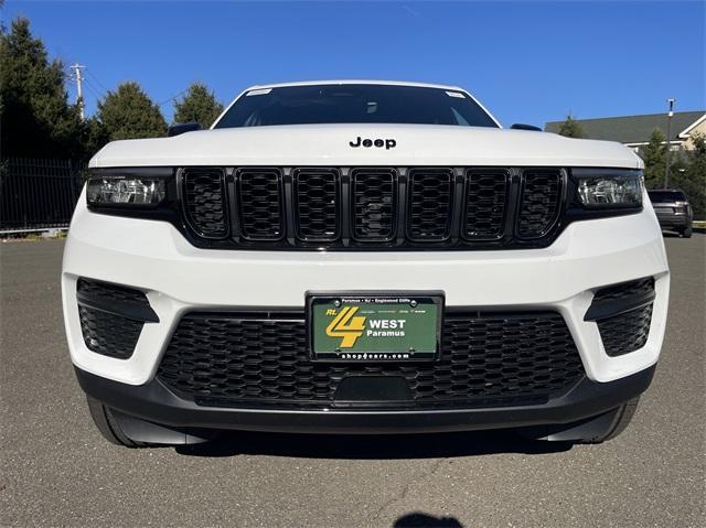 new 2025 Jeep Grand Cherokee car, priced at $46,080