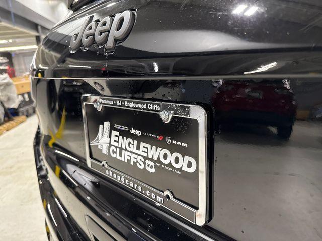 new 2025 Jeep Compass car, priced at $38,113