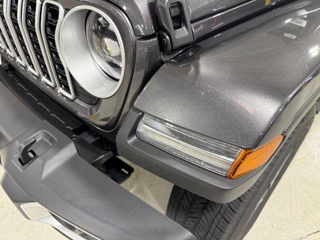 new 2025 Jeep Wrangler car, priced at $55,422