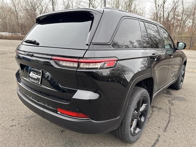 new 2025 Jeep Grand Cherokee car, priced at $45,175