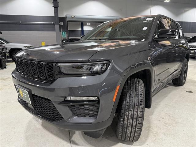 new 2025 Jeep Grand Cherokee car, priced at $47,557