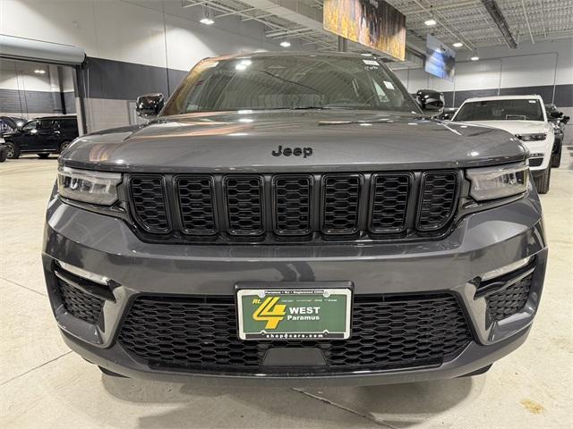 new 2025 Jeep Grand Cherokee car, priced at $47,557